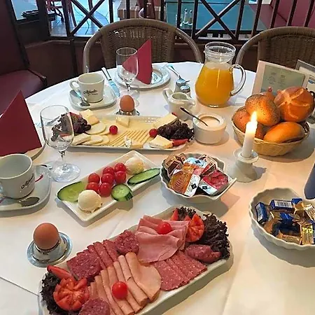 Seegarten Gmbh Hotel *