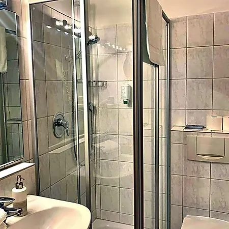 Seegarten Gmbh Hotel *