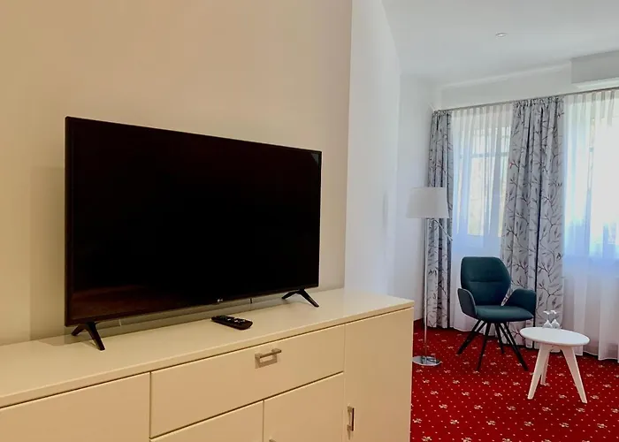 Seegarten Gmbh Hotel *