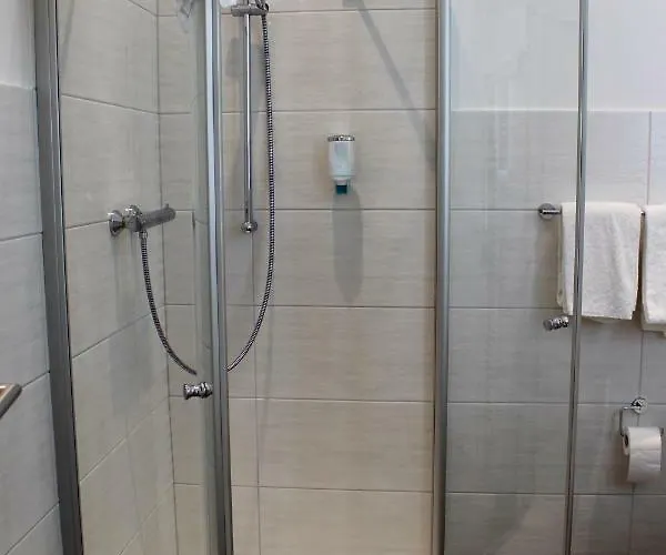 Hotel Seegarten Gmbh *